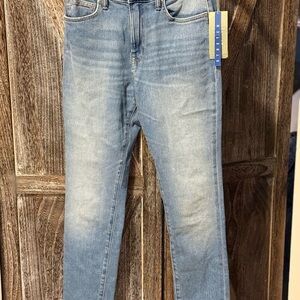 NWT Light Wash Men’s Stretch Jeans - Classic Slim Fit